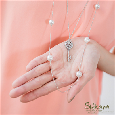 0310新品【特價款】高雅細緻~水鑽花朵造型珍珠裝飾雙圈項鍊.1色