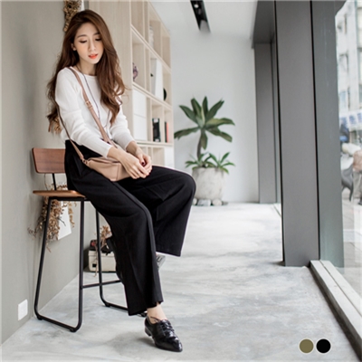 質感素面打摺設計寬褲．2色