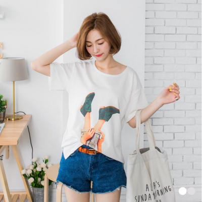 0526新品 童趣印花寬鬆落肩圓領短袖上衣.2色