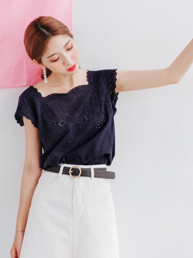 浪漫鏤空蕾絲緹花高含棉上衣