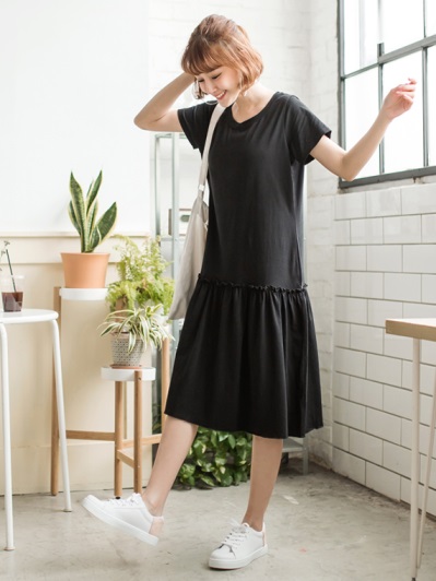 素面拼接車線腰圍裙襬長版寬鬆洋裝