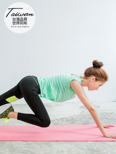 台灣品質．世界同布~透膚橫條鏤空露背小蓋袖上衣．6色