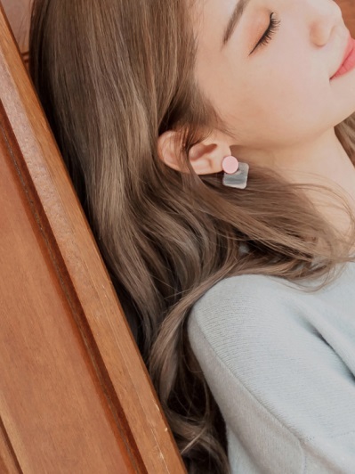 2019服飾流行購買推薦溫暖毛料鮮艷配色流蘇圍巾哪裡買的到便宜推